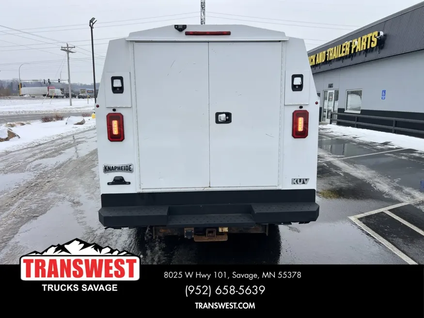 2019 Chevrolet Express | Photo 10 of 16