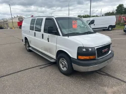 2017 GMC Savana 2500 Work Van | Thumbnail Photo 3 of 7