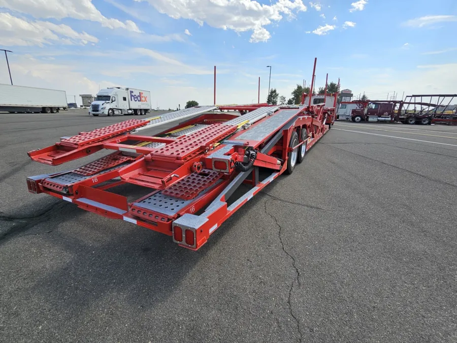 2019 Western Star 4900 | Photo 10 of 31