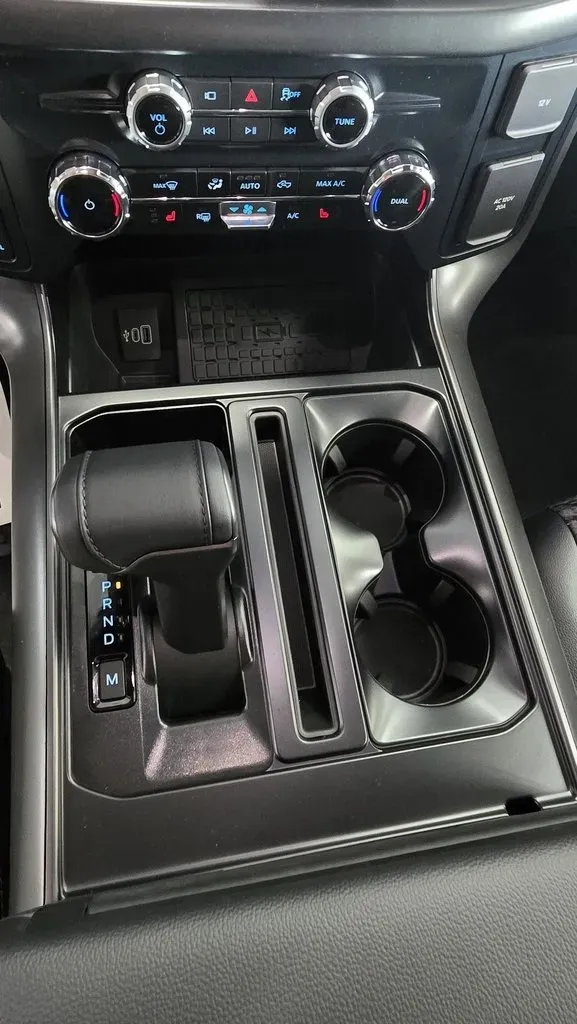 2025 Ford F-150 | Photo 19 of 26
