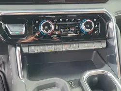 2026 GMC Sierra 2500HD Denali Ultimate | Thumbnail Photo 16 of 23