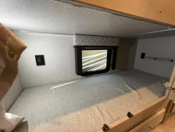 2026 Renegade Verona 40VBH | Thumbnail Photo 18 of 22