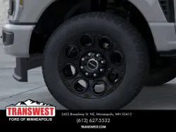 2026 Ford Super Duty F-350 Lariat | Thumbnail Photo 18 of 22