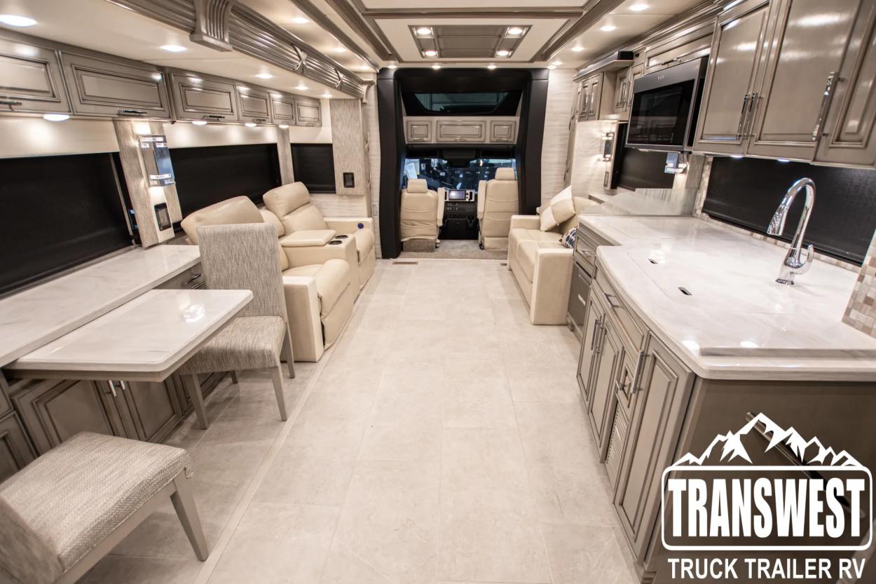 2024 Newmar Supreme Aire 4530 | Photo 10 of 30