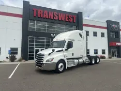 2020 Freightliner Cascadia | Thumbnail Photo 1 of 18