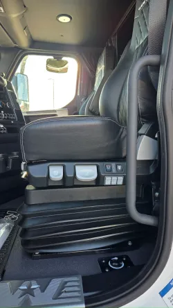 2026 Western Star 49X | Thumbnail Photo 43 of 60