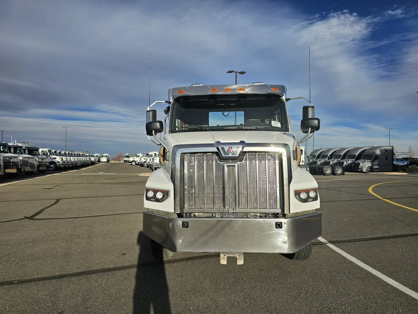 2022 Western Star 47X | Photo 2 of 18