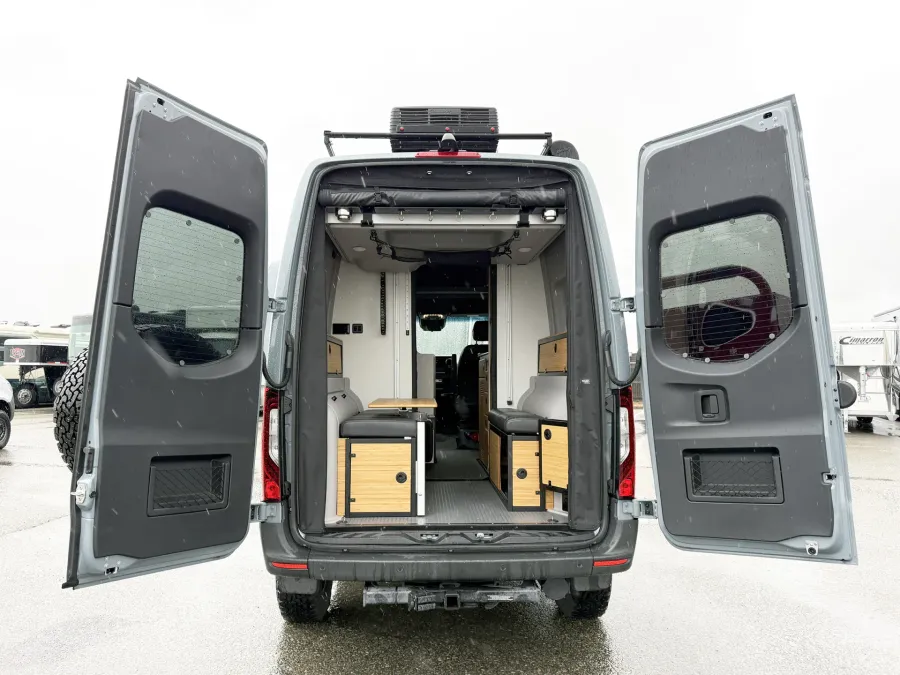 2023 Winnebago Revel 44E | Photo 16 of 20