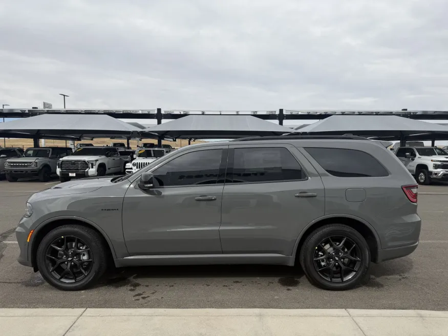 2026 Dodge Durango GT Plus HEMI V8 | Photo 4 of 21