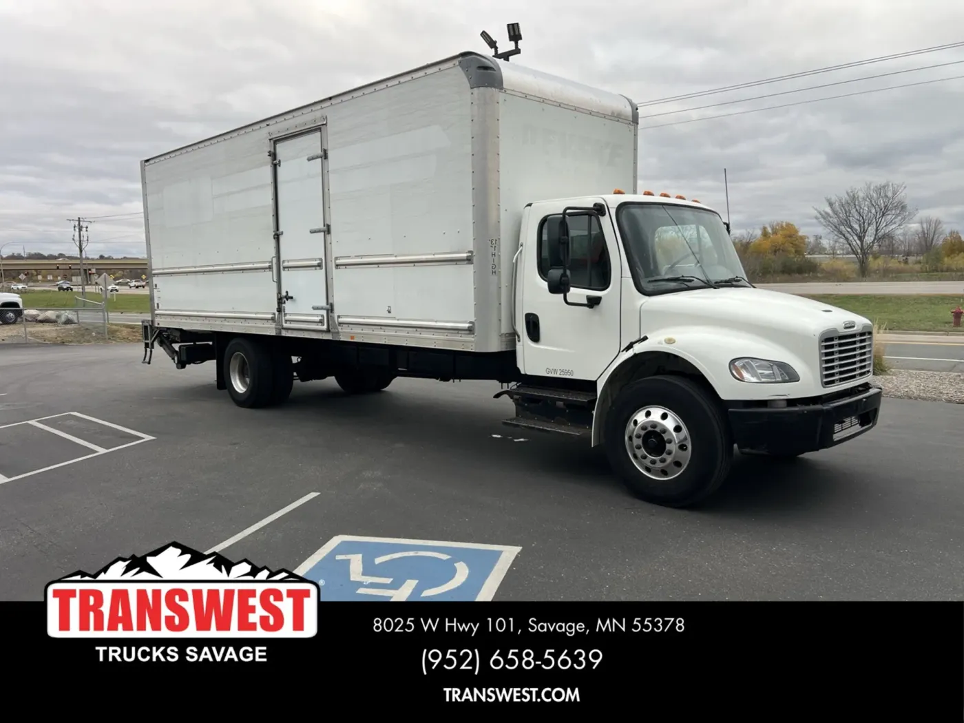 2020 Freightliner M2 106 | Photo 2 of 13