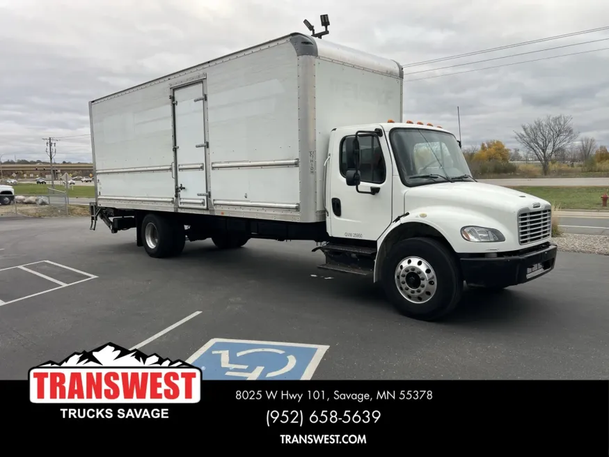 2020 Freightliner M2 106 | Photo 2 of 13