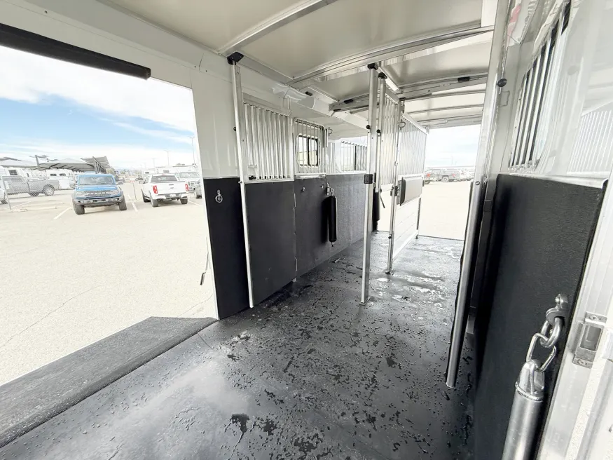 2026 Cimarron Norstar Warmblood 2 + 1 | Photo 18 of 21