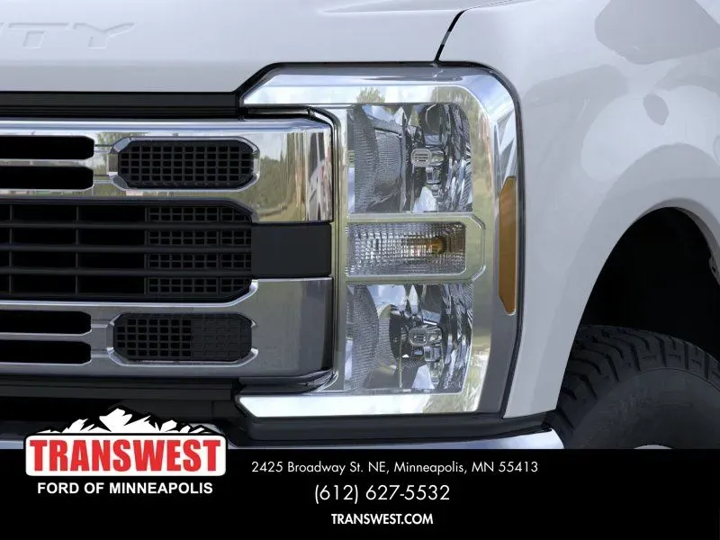 2026 Ford Super Duty F-350 XLT | Photo 17 of 22