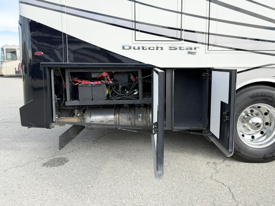 2023 Newmar Dutch Star 3736 | Photo 28 of 30