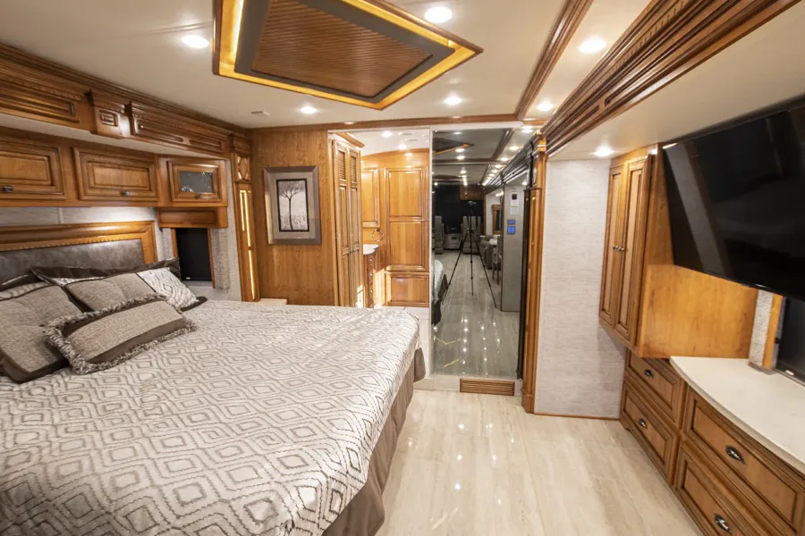 2020 Newmar Dutch Star 4369 | Photo 25 of 55
