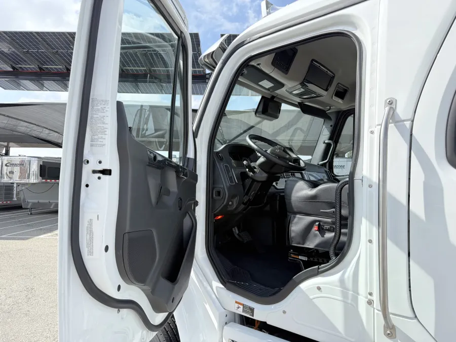 2025 Freightliner M2 106 Plus Summit Hauler | Photo 4 of 26