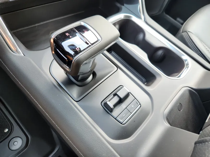 2026 GMC Sierra 1500 Denali | Photo 27 of 31