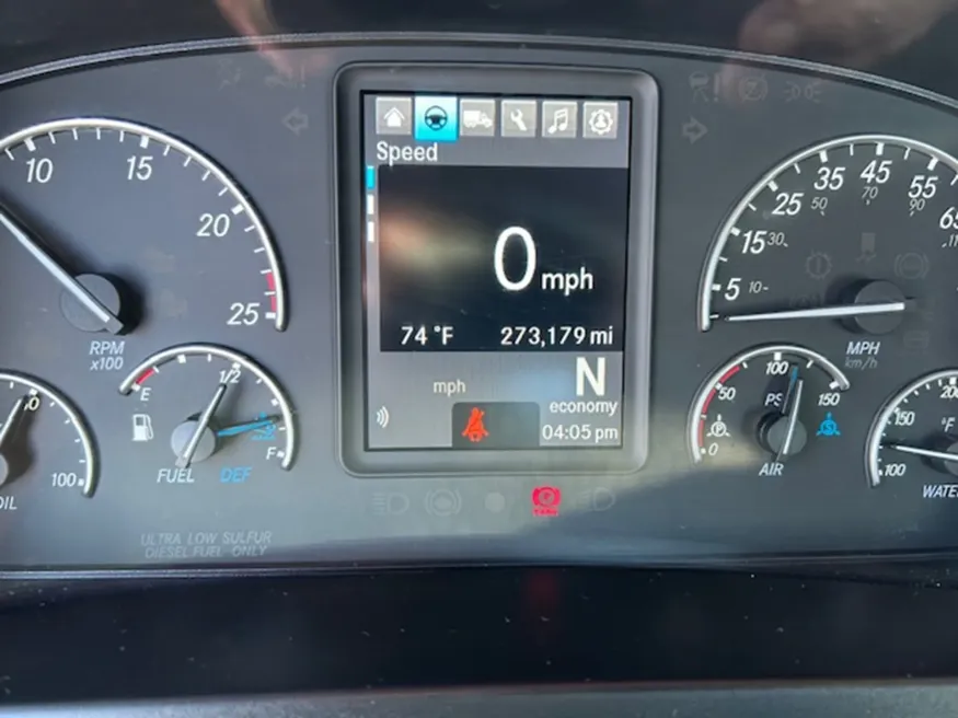 2023 Freightliner Cascadia 126 | Photo 13 of 13