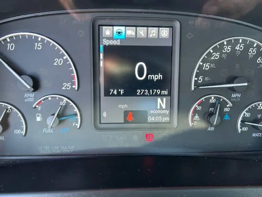 2023 Freightliner Cascadia 126 | Photo 13 of 13