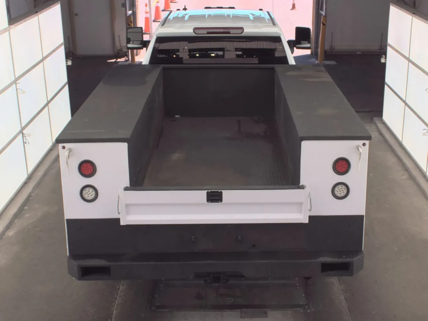 2025 Chevrolet Silverado 3500HD Work Truck | Photo 3 of 5
