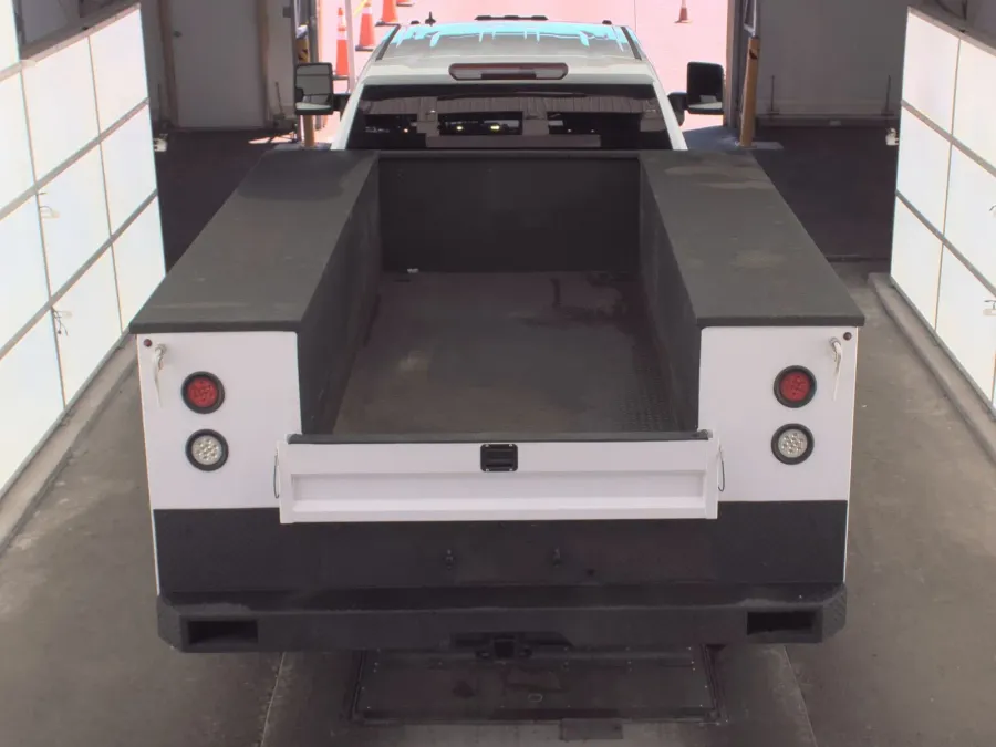 2025 Chevrolet Silverado 3500HD Work Truck | Photo 3 of 5