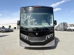 2025 Thor Palazzo GT 33.6 | Thumbnail Photo 22 of 30