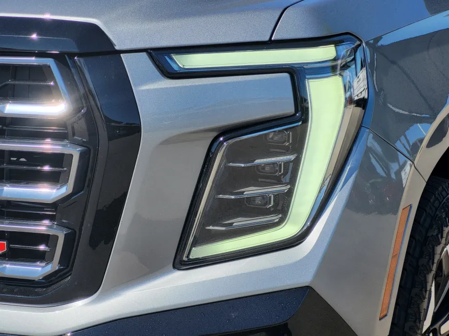 2026 GMC Yukon AT4 | Photo 7 of 25