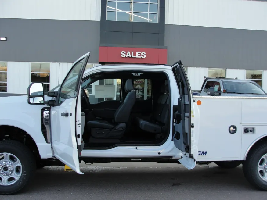 2026 Ford F-350 | Photo 12 of 14