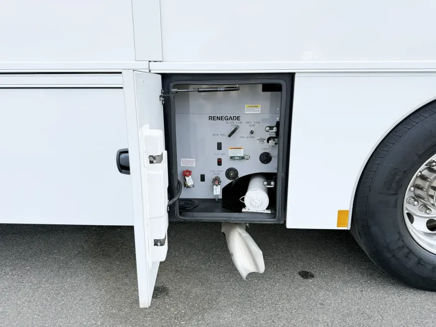 2019 Renegade Classic 3200AM | Photo 27 of 28