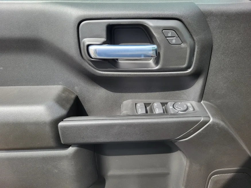 2026 GMC Sierra 1500 Pro | Photo 18 of 24