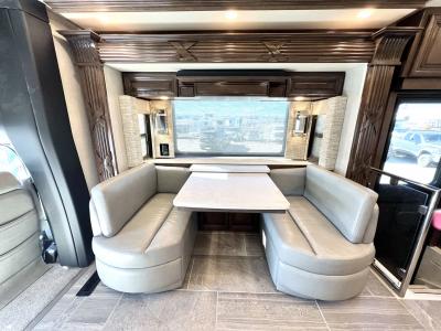 2022 Newmar Supreme Aire 4061 | Thumbnail Photo 8 of 34