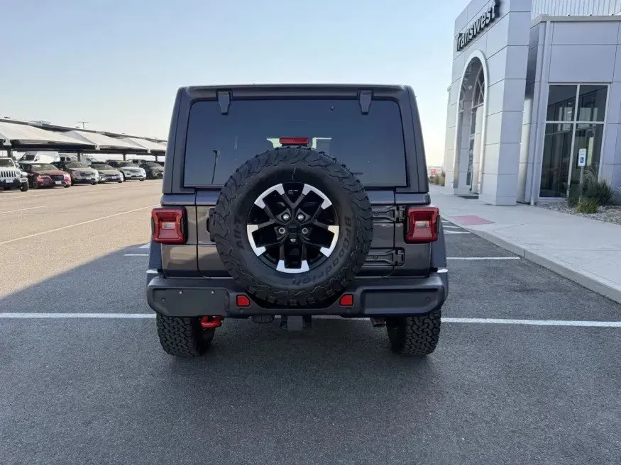 2024 Jeep Wrangler Rubicon | Photo 2 of 14