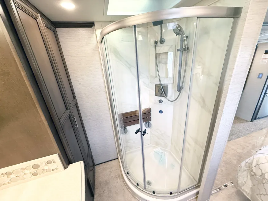 2019 Newmar Ventana 4037 | Photo 19 of 31