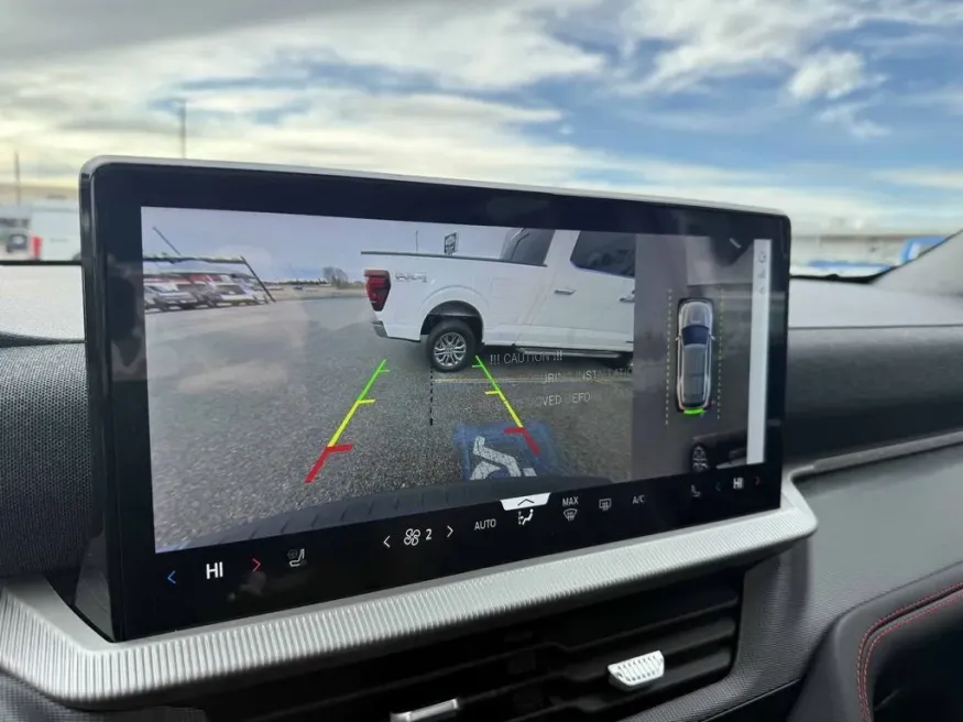 2026 Ford Explorer | Photo 20 of 29