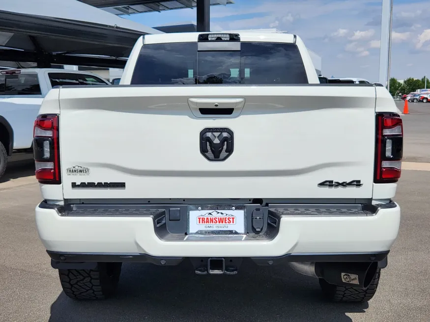 2024 RAM 3500 Laramie | Photo 12 of 33