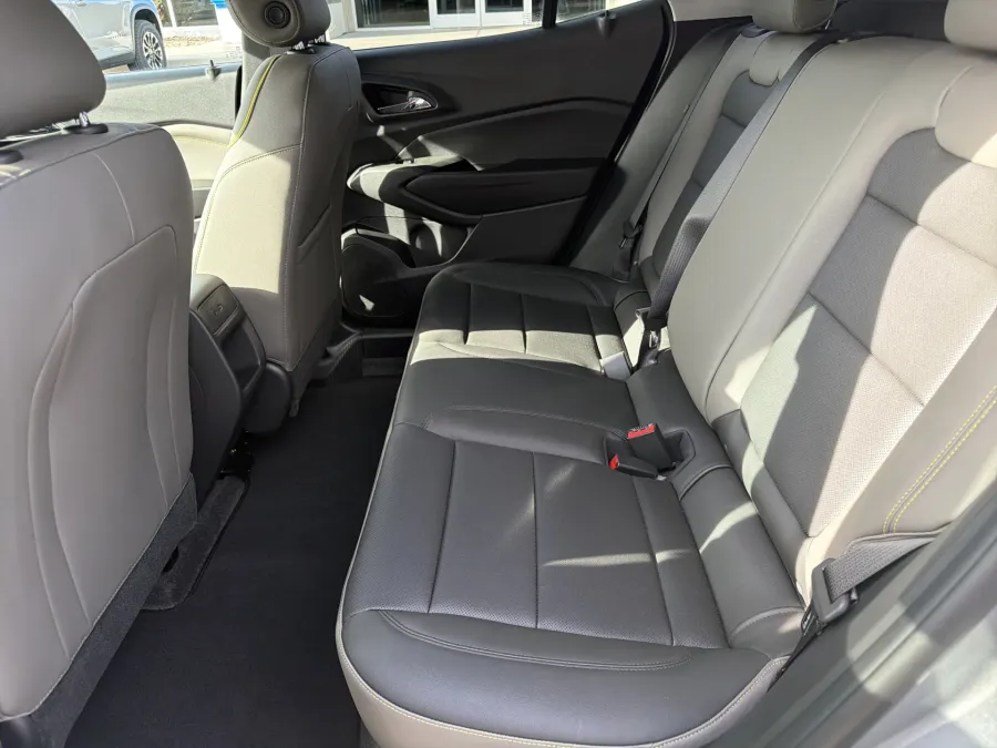 2026 Chevrolet Trax ACTIV | Photo 9 of 19