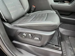 2025 GMC Sierra 2500HD AT4X | Thumbnail Photo 18 of 31