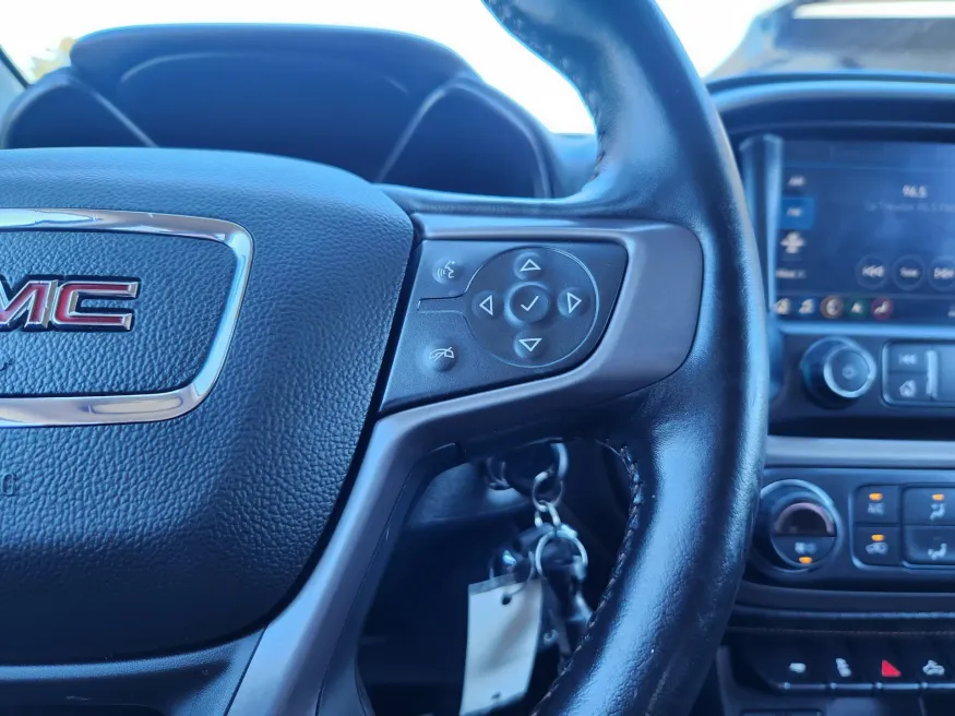 2022 GMC Canyon 4WD AT4 w/Leather | Photo 26 of 31