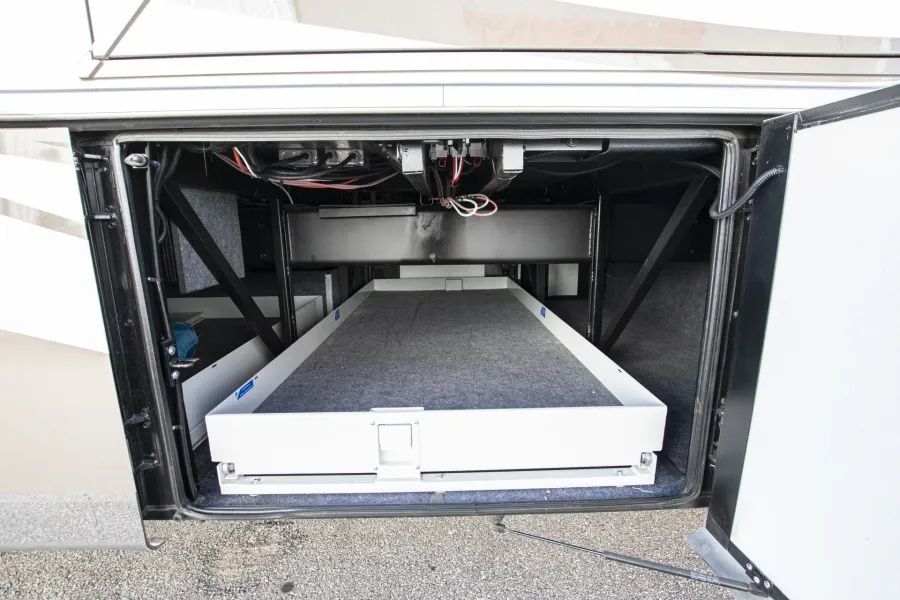 2020 Newmar Dutch Star 4369 | Photo 45 of 55