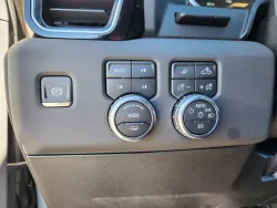 2026 GMC Sierra 2500HD Denali | Thumbnail Photo 6 of 32