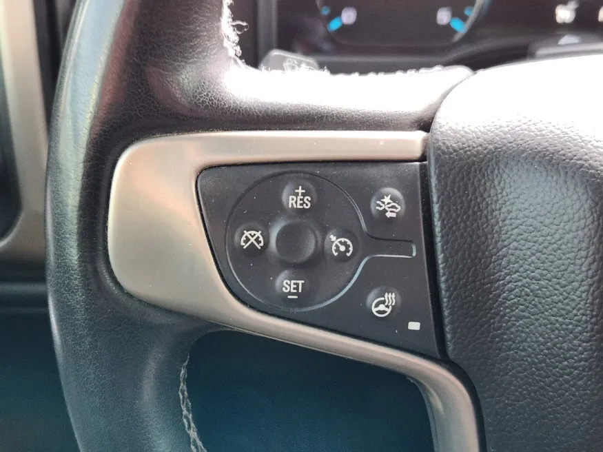 2018 GMC Sierra 3500HD Denali | Photo 12 of 21