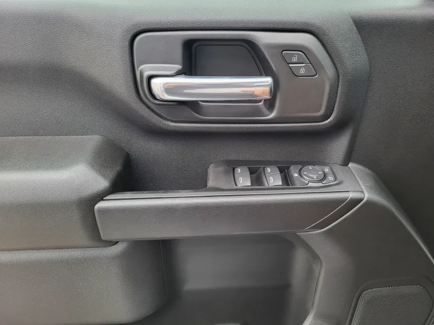 2026 GMC Sierra 2500HD Pro | Photo 18 of 24