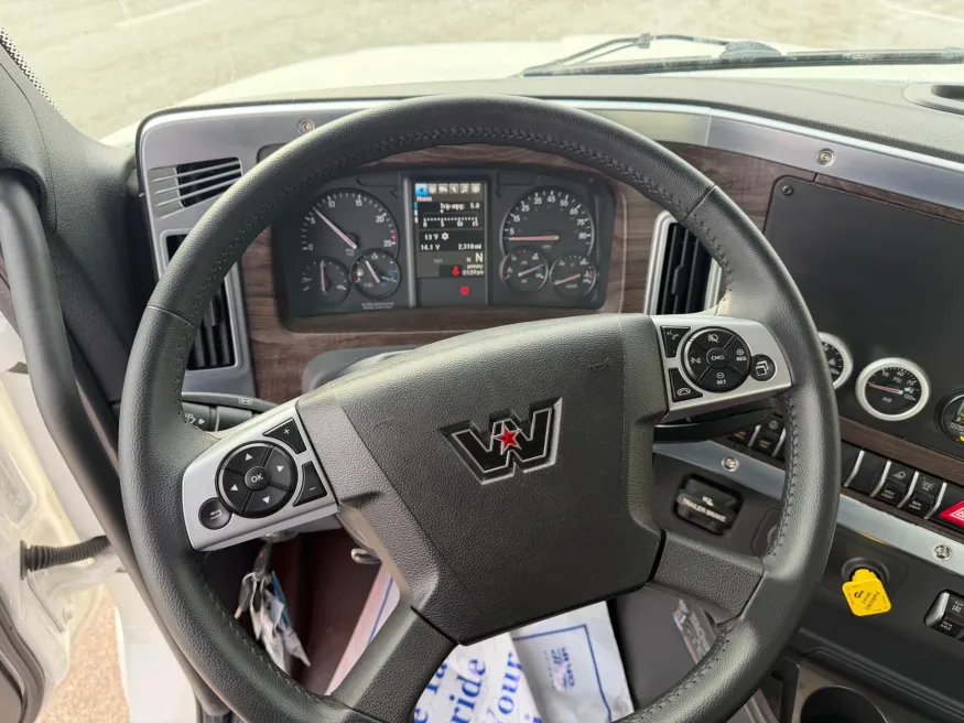 2026 Western Star 47X | Photo 6 of 7