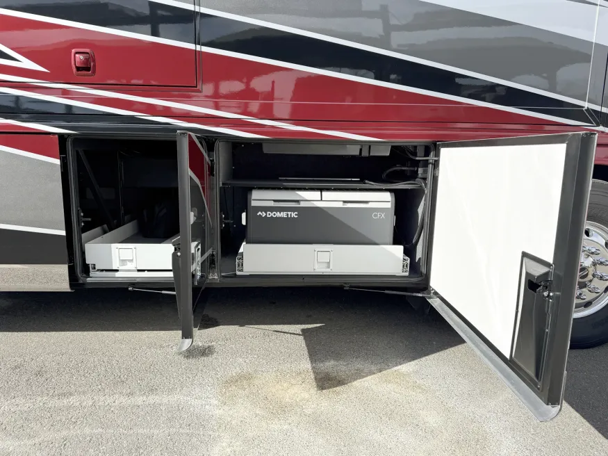 2025 Newmar Dutch Star 4369 | Photo 26 of 33