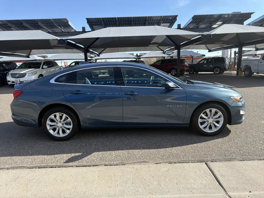 2025 Chevrolet Malibu LT | Photo 5 of 19