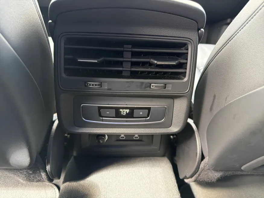 2024 Audi Q7 Premium Plus | Photo 12 of 24