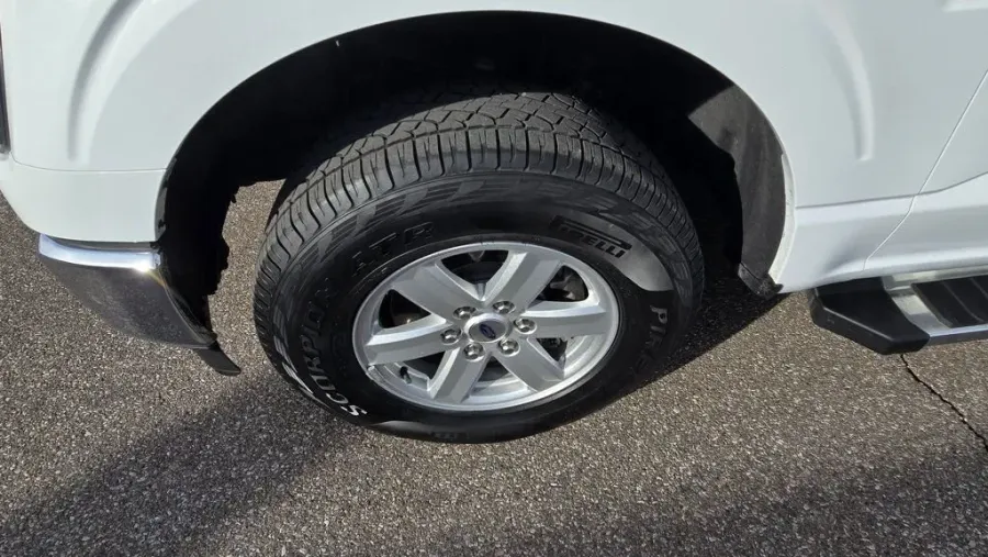 2023 Ford F-150 | Photo 10 of 24