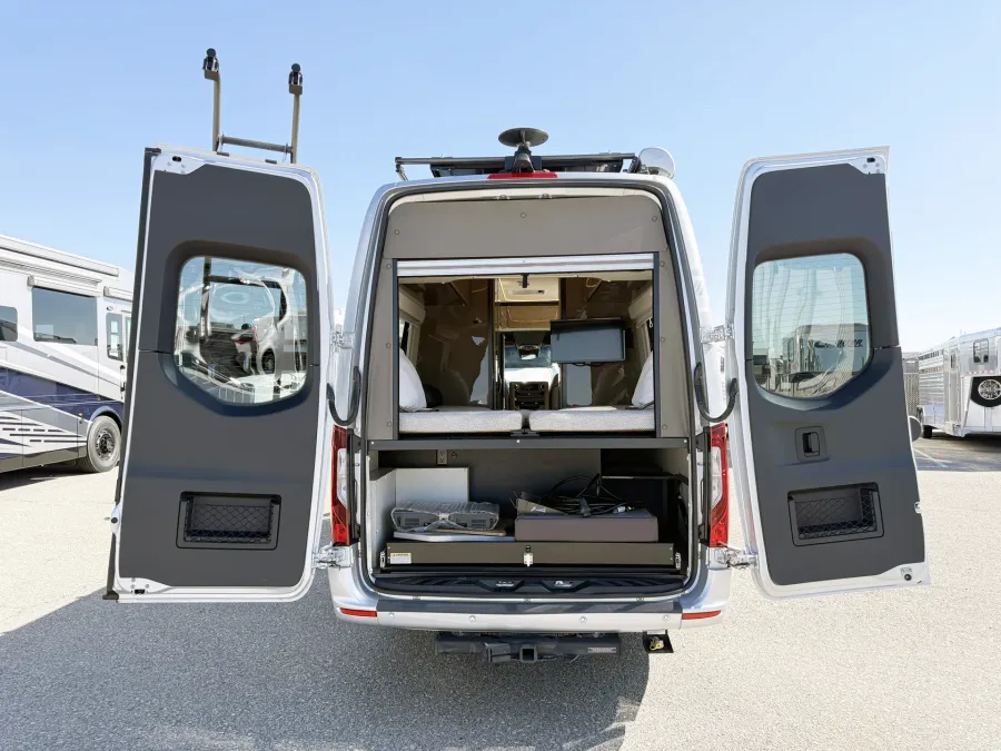 2022 Winnebago Era 70A | Photo 17 of 21