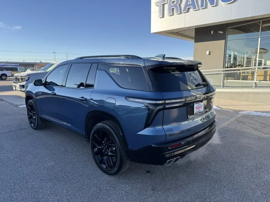2024 Chevrolet Traverse | Photo 6 of 28