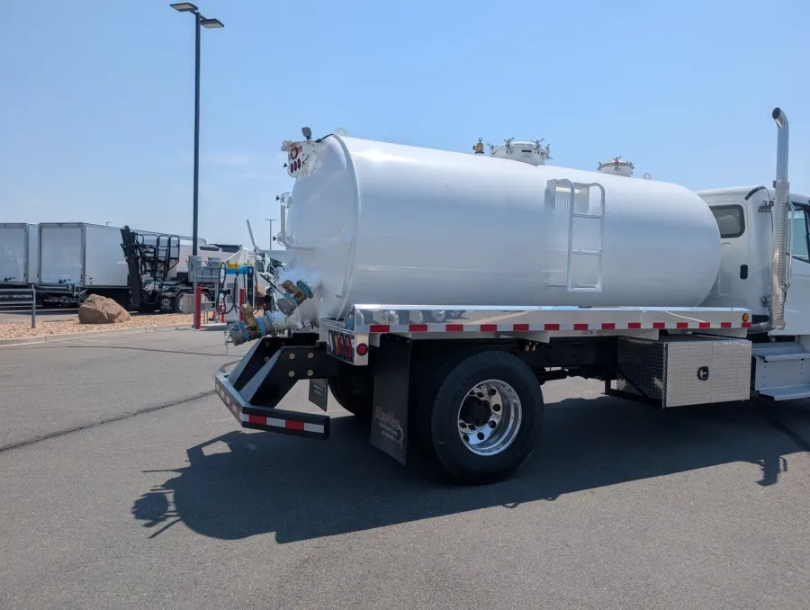 2026 Freightliner M2 106 | Photo 5 of 10